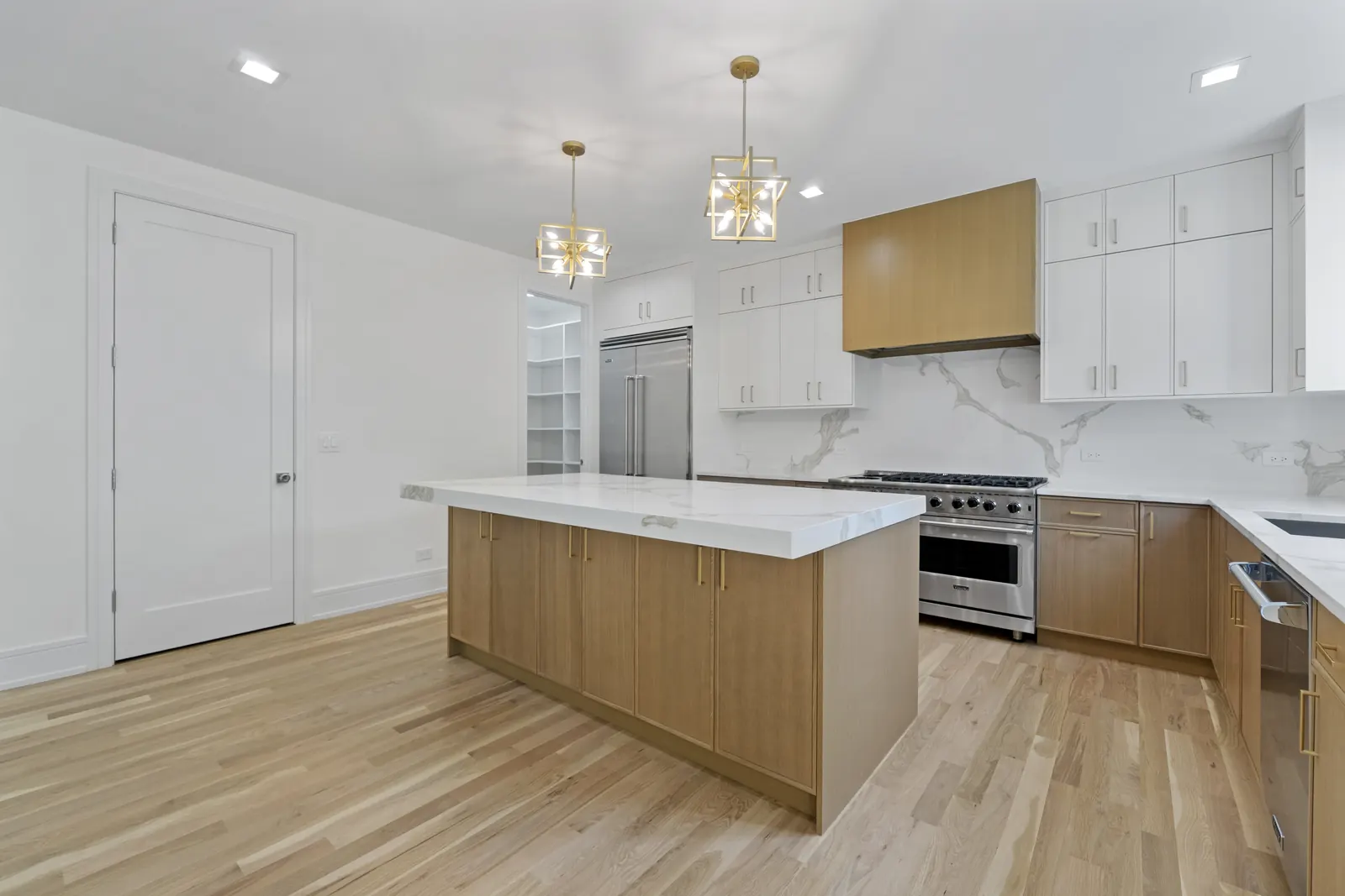 264 Churchill St. — Kitchen and island