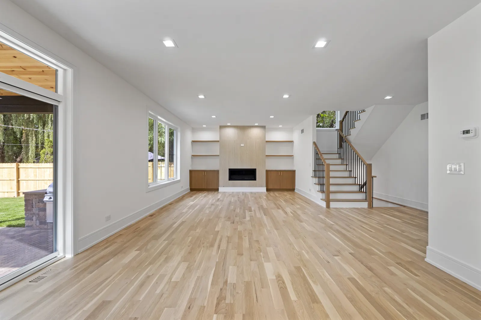 264 Churchill St. — Living room