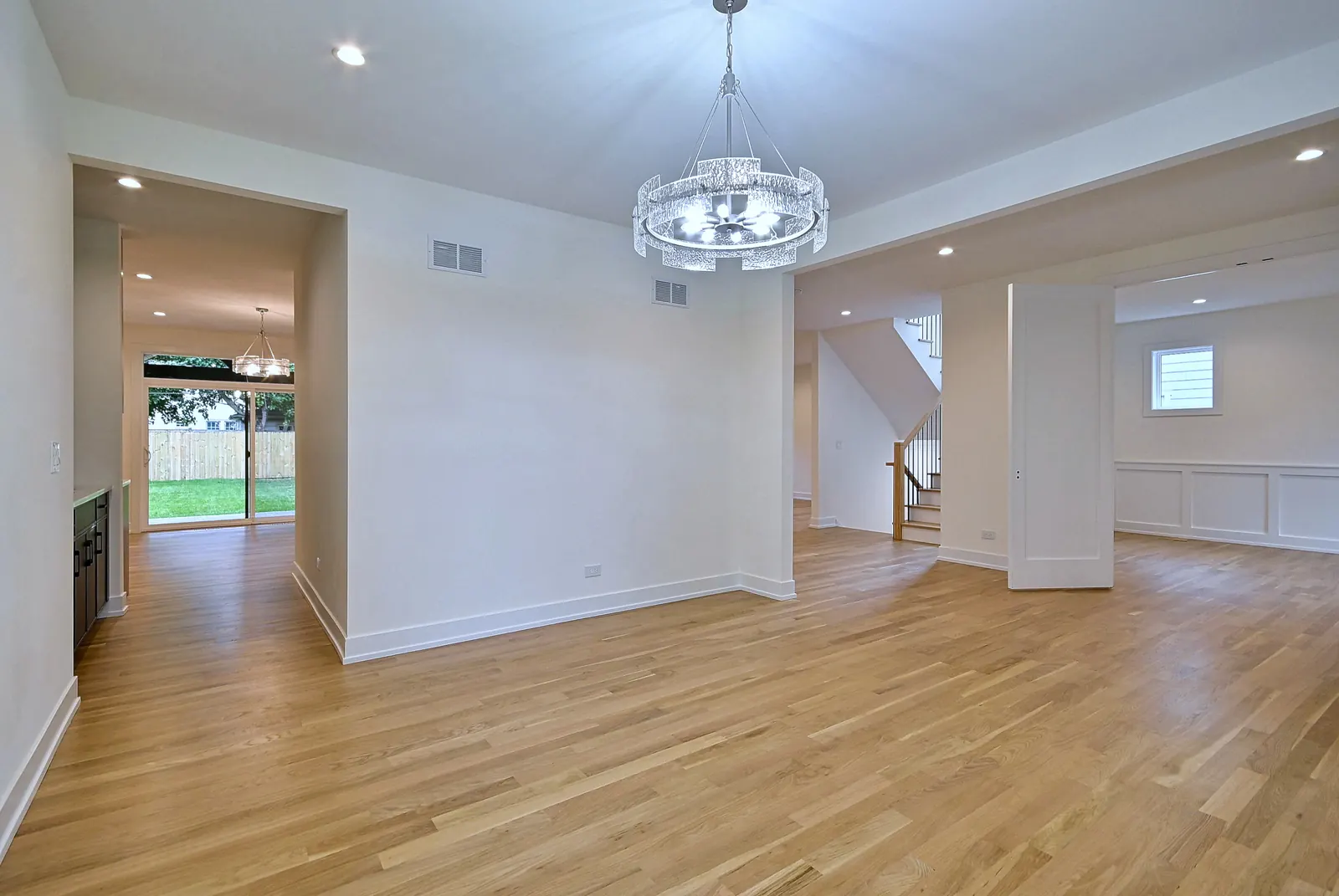 310 Nottingham Ave. — Dining room